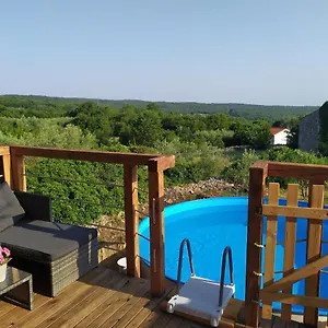 https://krk-glamping-village.primorje-gorskikotar.com