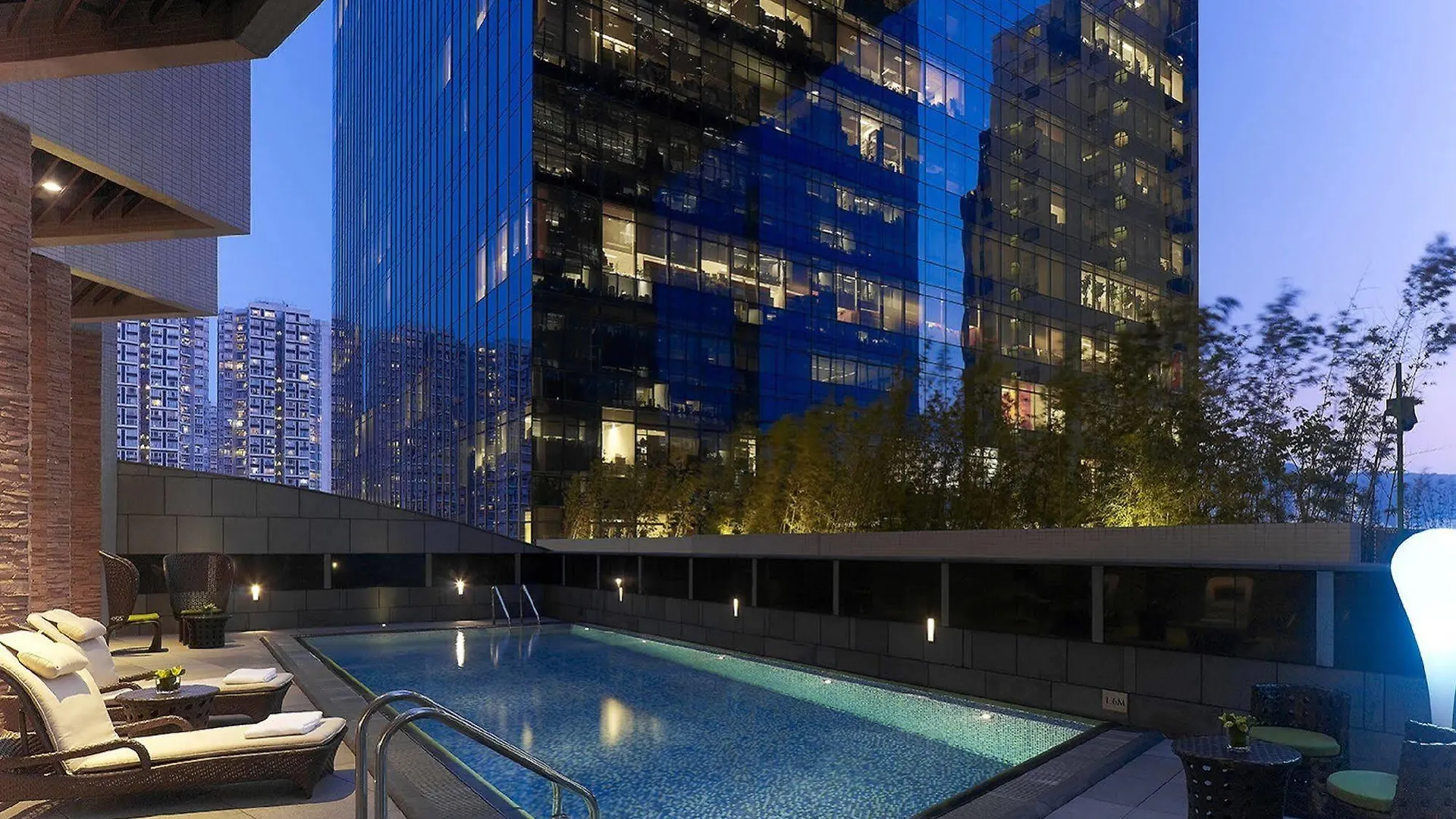 Dorsett Kwun Tong, Hong Kong Hotel