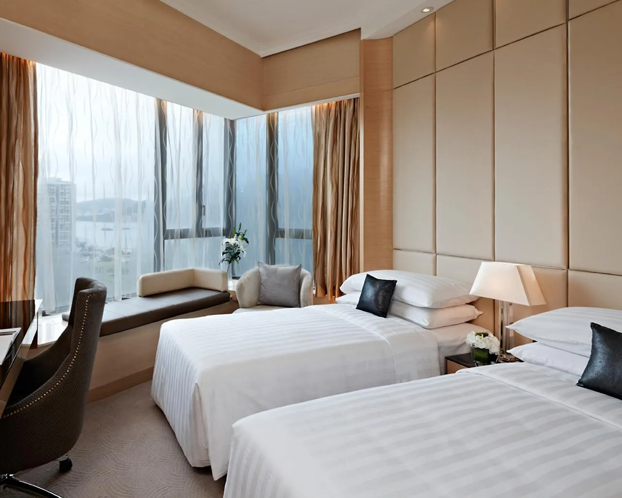 Hotel Dorsett Kwun Tong, Hongkong 4*,  Čína